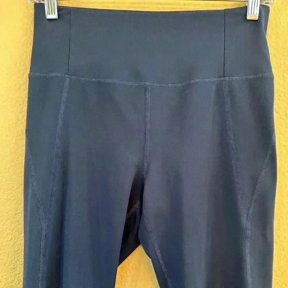 Girlfriend Collective High Rise Capri Legging #4012 Size Medium Blue/Gray EUC! - Picture 3 of 7
